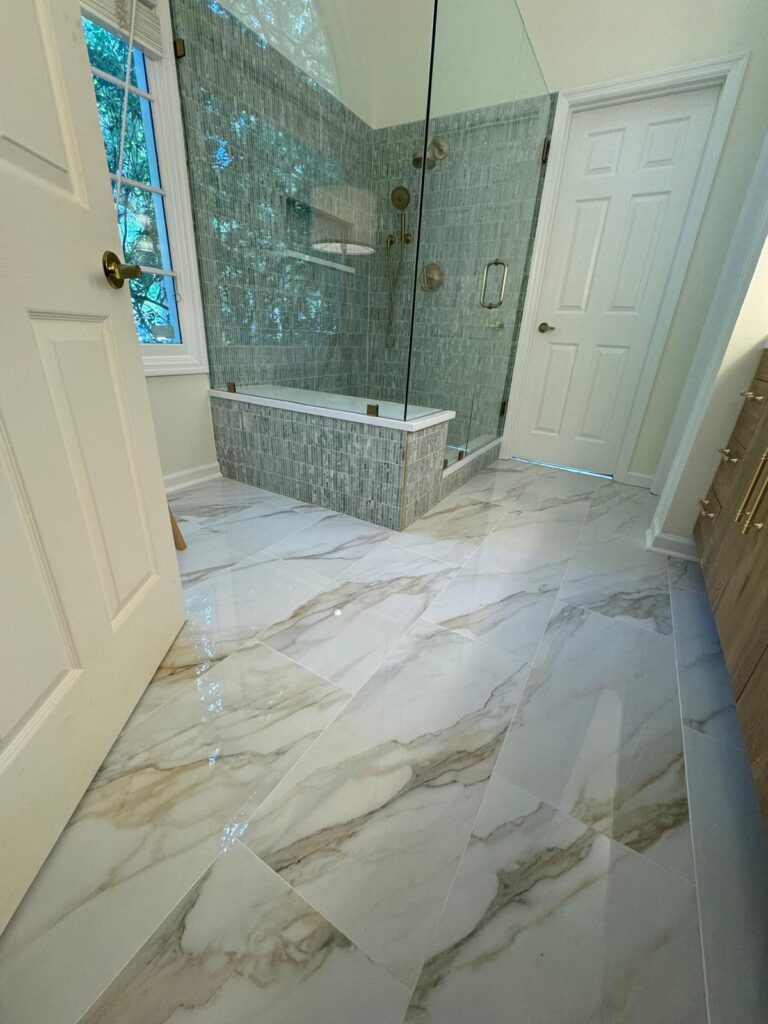 Bathroom Niche Remodeled by Pyramid Flooring - Ceramic tile Installation